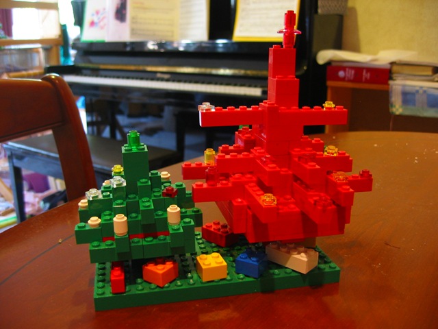 How to Build a LEGO Christmas Tree